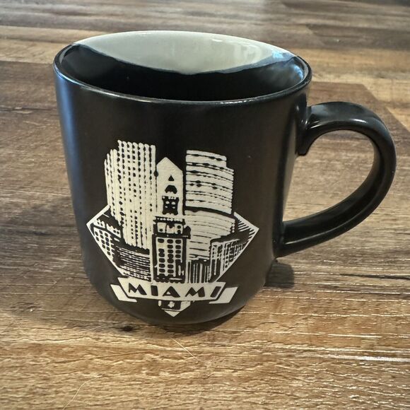 Miami Coffee Cup Mug Art Deco Freedom Tower Architecture Small Black Off White - Picture 1 of 6